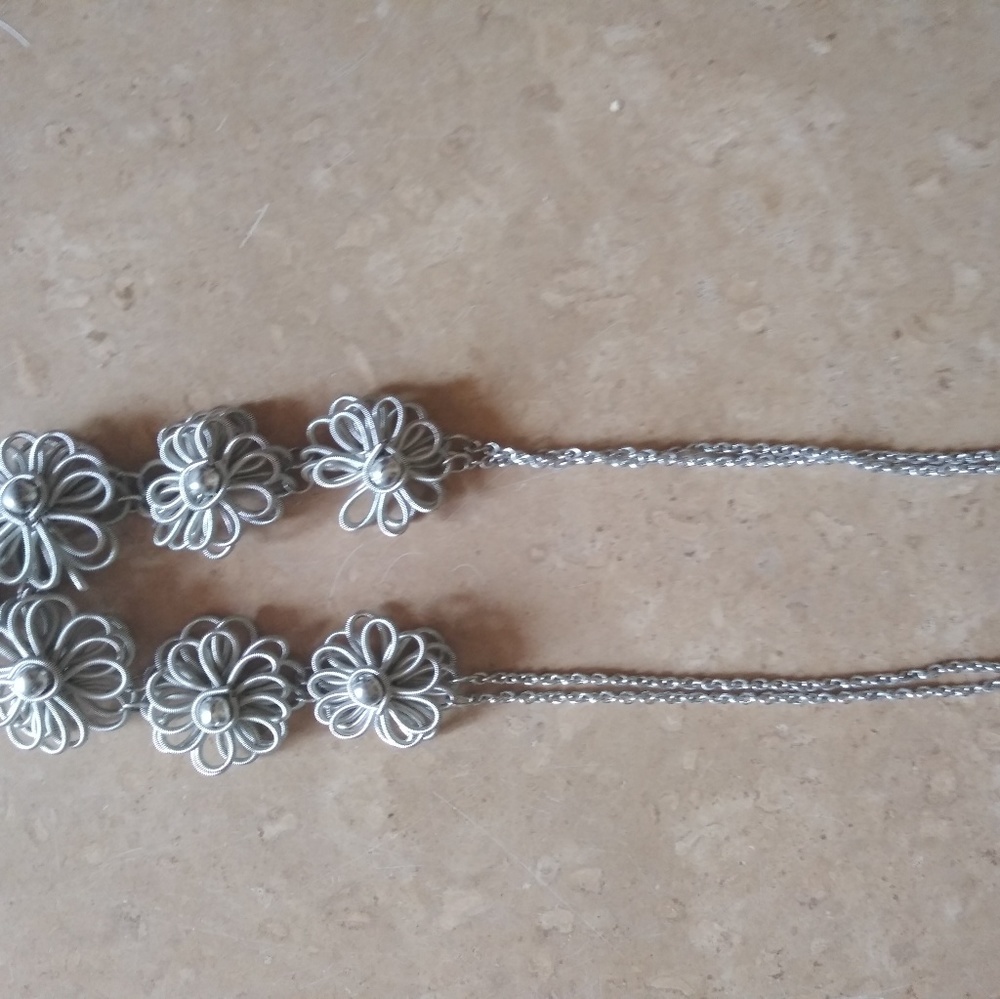 Necklace - Picture 2 of 3